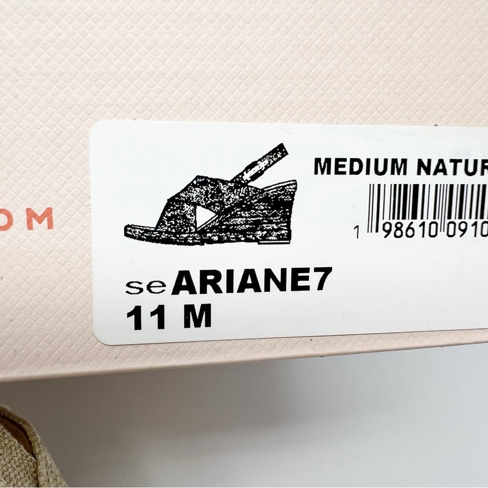 Easy Spirit Ariane Espadrille Sandal
Size 11 - Picture 9 of 10